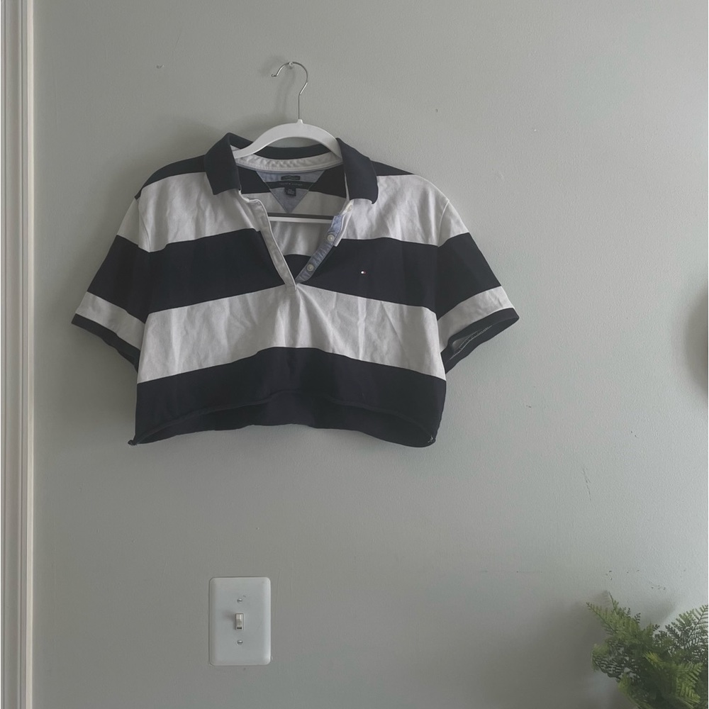 Vintage Tommy Hilfiger Cropped Tee
